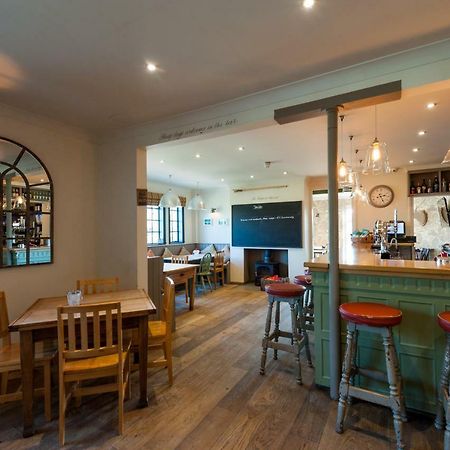 The Shepherd At Langham Boxted  Exterior foto
