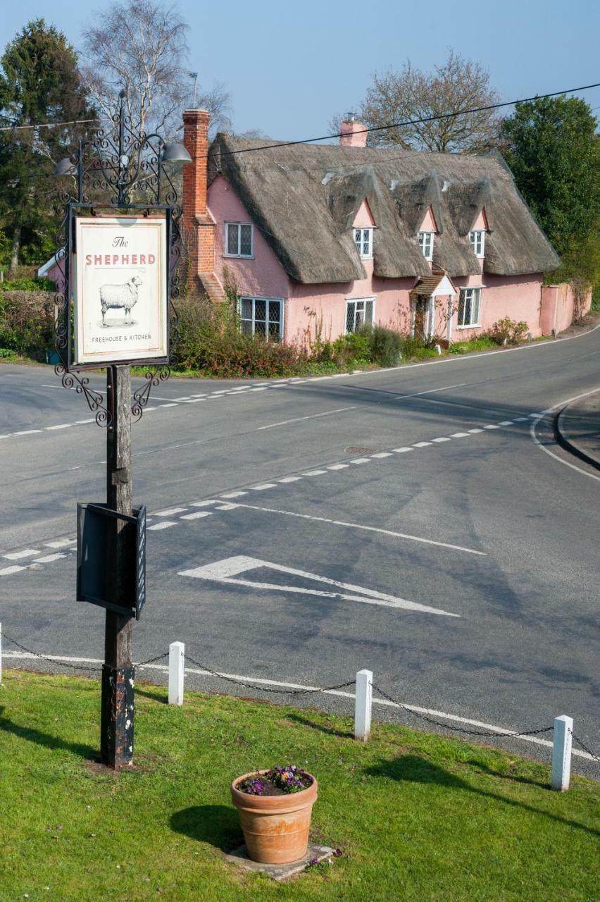 The Shepherd At Langham Boxted  Exterior foto