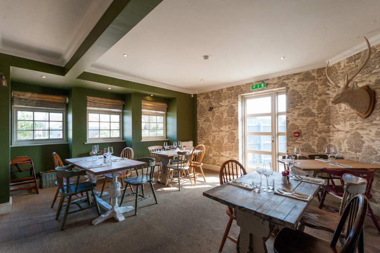 The Shepherd At Langham Boxted  Exterior foto